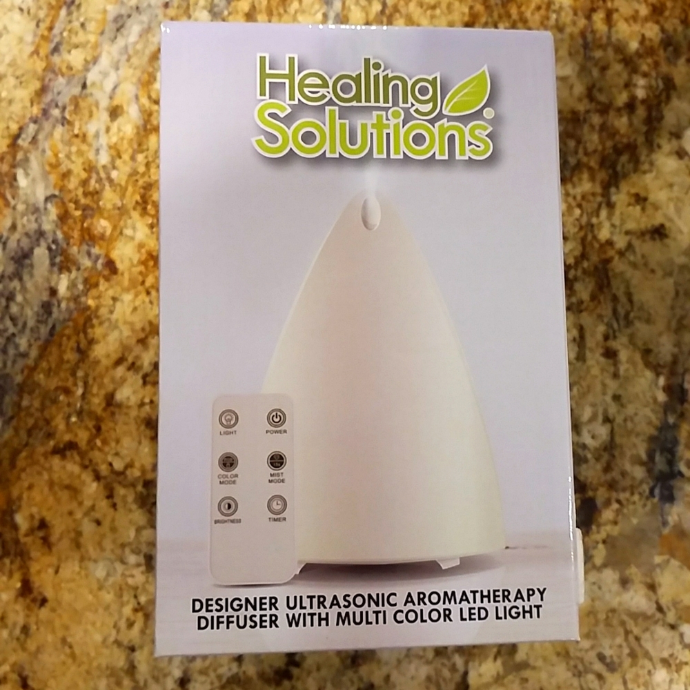 Aromatherapy Color-Changing Healing Solutions Diffuser. New, Sealed